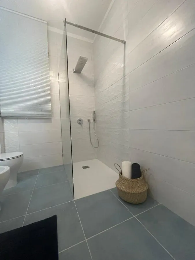 Casa Vacanze Infuria Di Onde Con Posto Auto Giardini Naxos