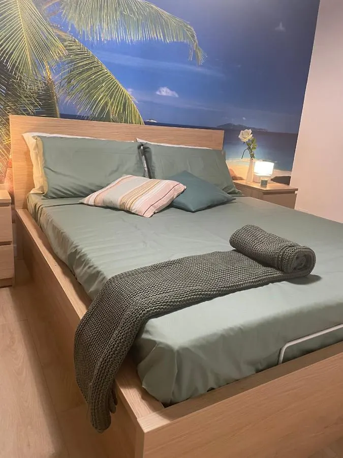 Casa Vacanze Infuria Di Onde Con Posto Auto Giardini Naxos Holiday home