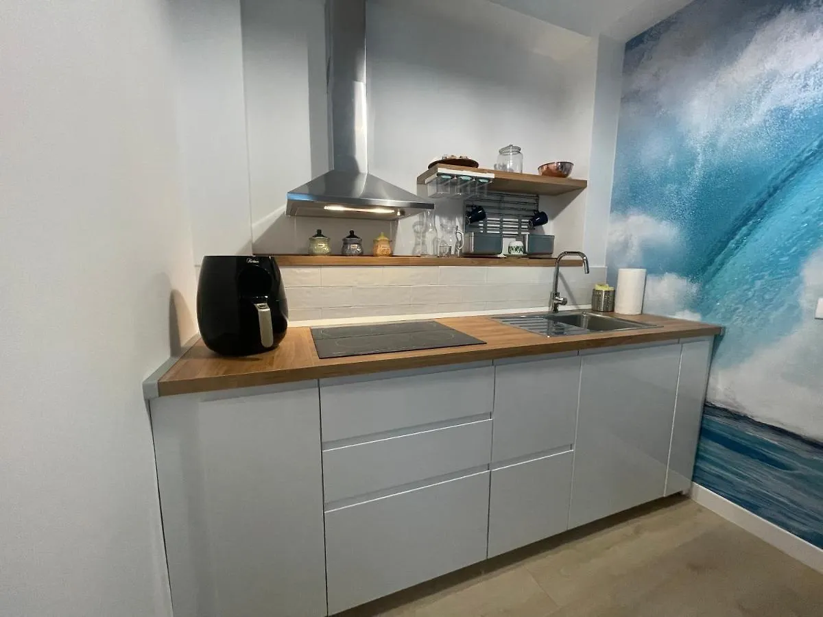Casa Vacanze Infuria Di Onde Con Posto Auto Giardini Naxos