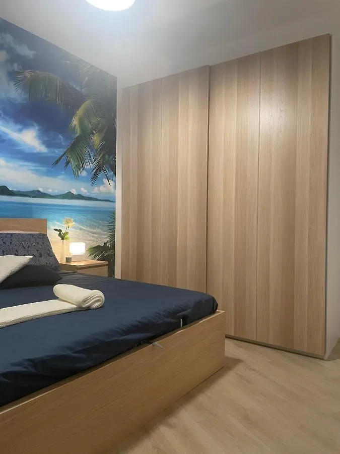 Casa Vacanze Infuria Di Onde Con Posto Auto Giardini Naxos